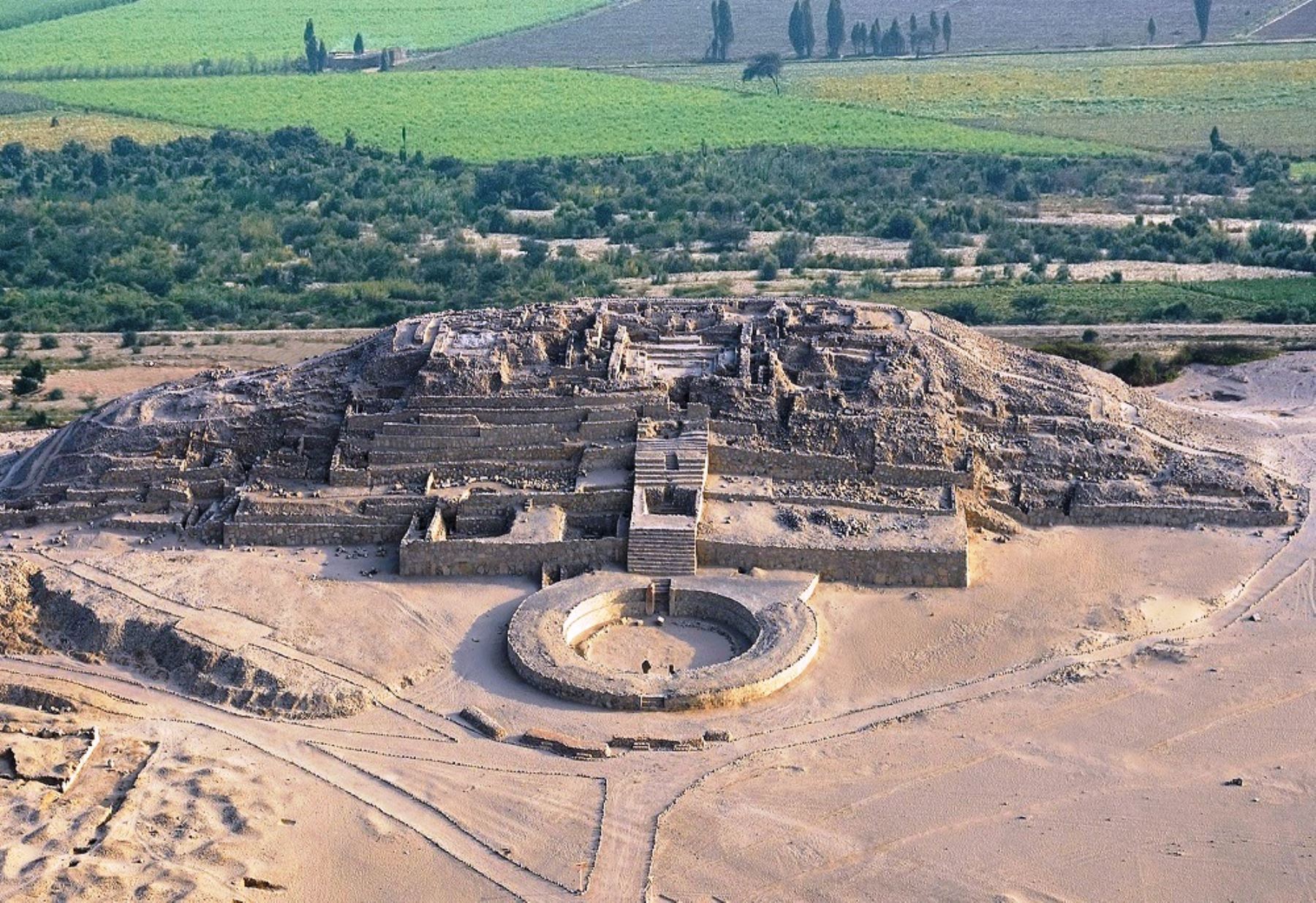 Caral, la ciudad más longeva de Latinoamérica (Perú)