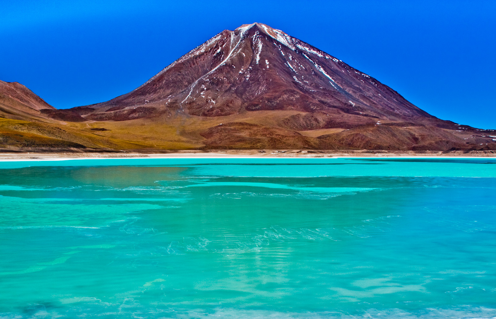 La laguna verde de Potosí